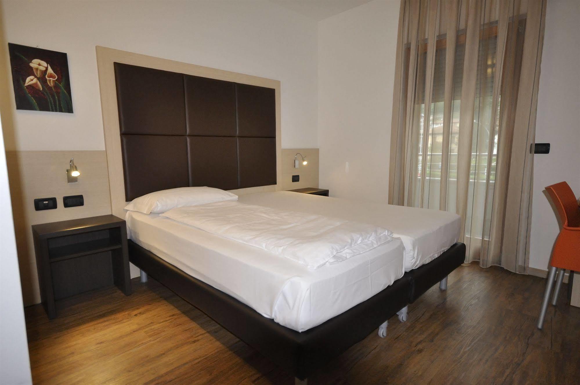 Villa Cameras Room And Breakfast Mori Exterior photo